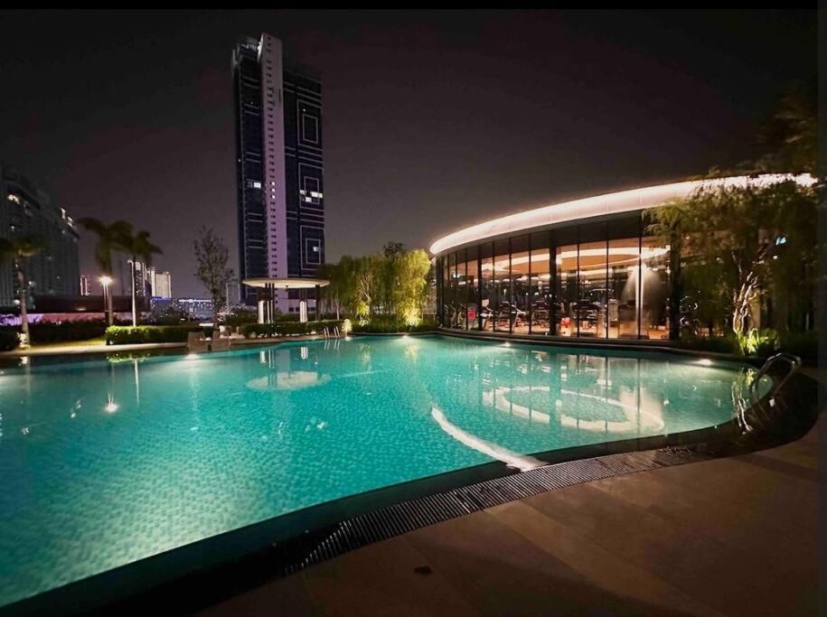 Trion Kl -2br, 2-5pax, Near Klcc, Kl Tower, Ikea, Velocity Pangsapuri Kuala Lumpur